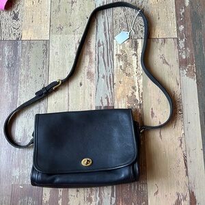 Vintage 90s Coach Ridgefield Flap Bag #9812 Black Leather Crossbody Handbag
